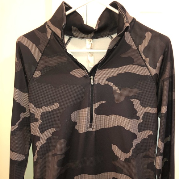 Under Armour 1/4 zip - Picture 1 of 6